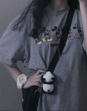 《星际第一制卡师》作者：甲子亥